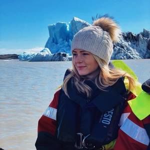 Meet your Posher, Britta